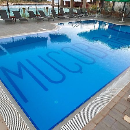 Mucobega Hotel 2 Sarandë Buitenkant foto