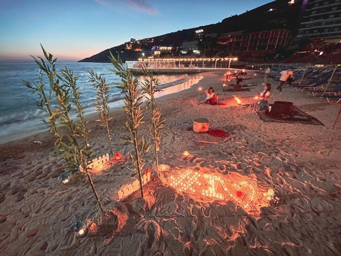 Mucobega Hotel 2 Sarandë Buitenkant foto