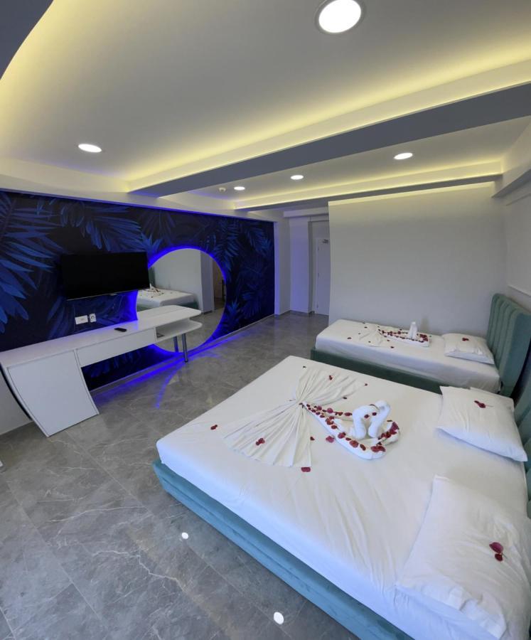 Mucobega Hotel 2 Sarandë Buitenkant foto