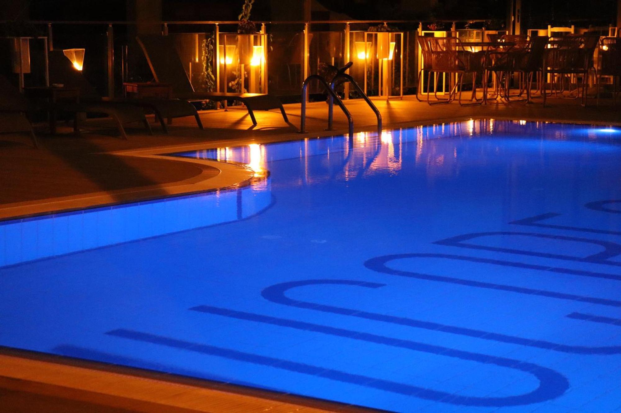 Mucobega Hotel 2 Sarandë Buitenkant foto
