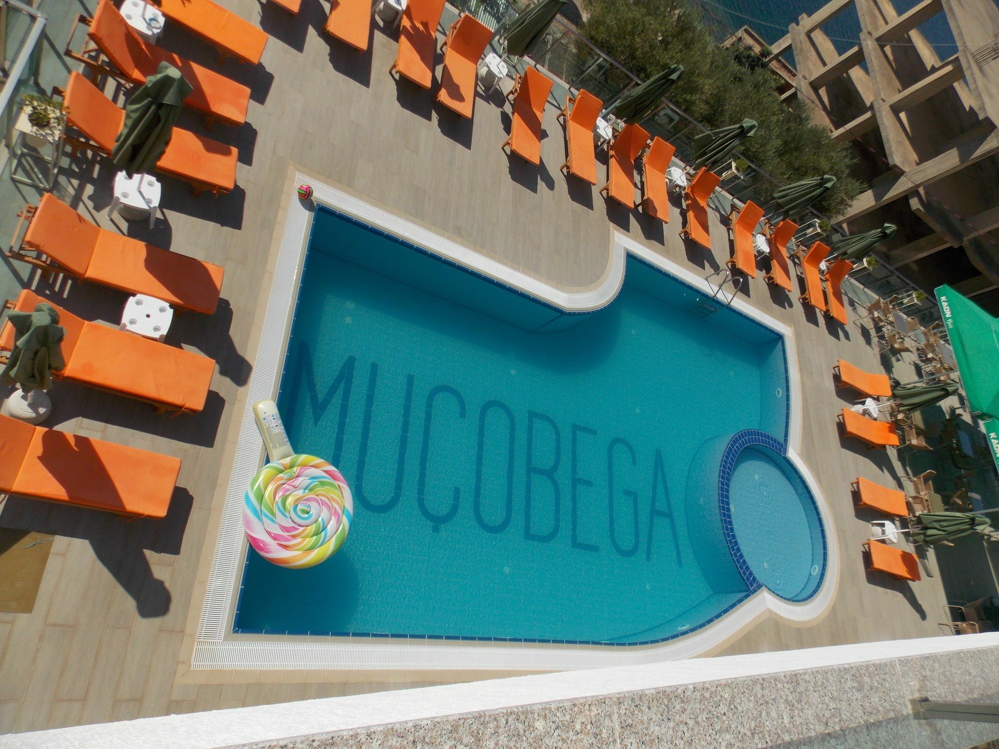 Mucobega Hotel 2 Sarandë Buitenkant foto