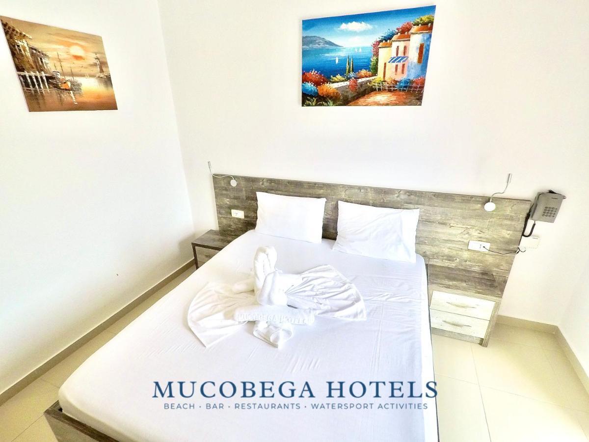 Mucobega Hotel 2 Sarandë Buitenkant foto